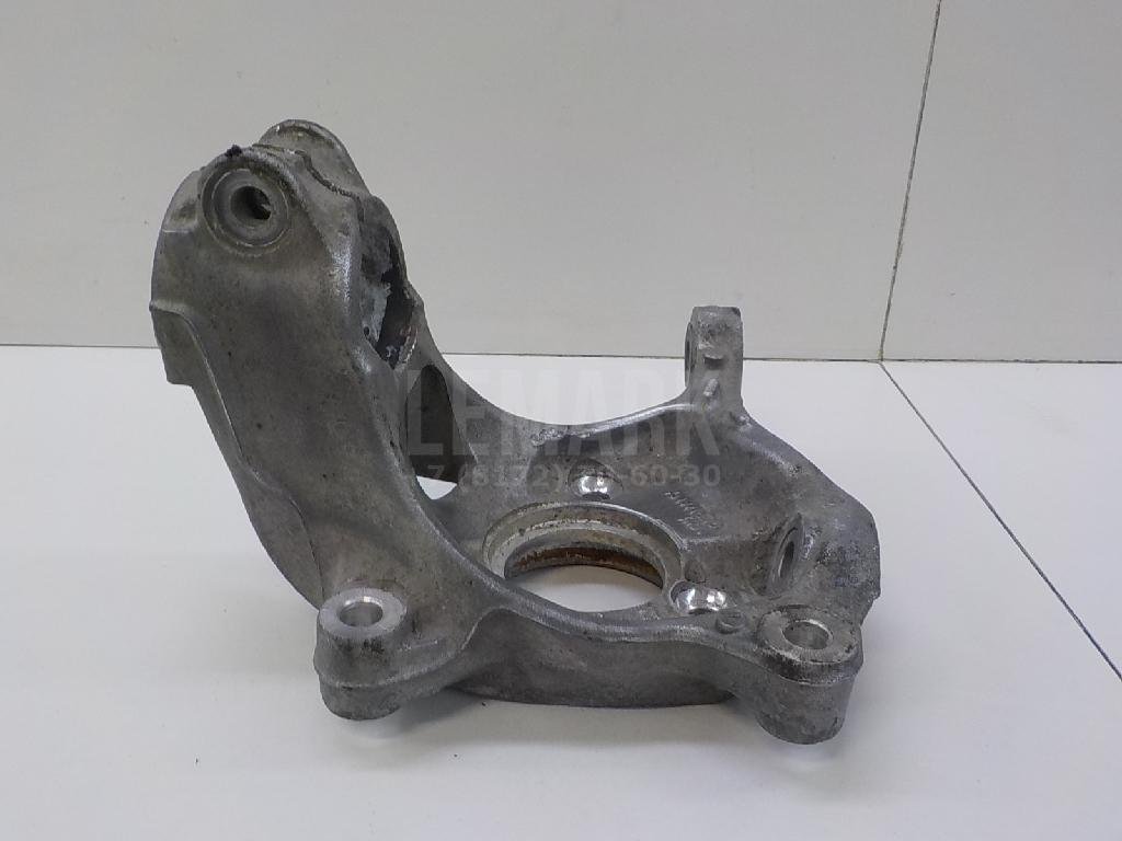 Кулак поворотный передний правый