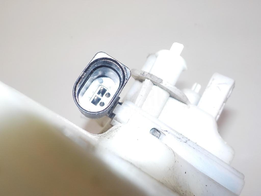 Бачок главного тормозного цилиндра