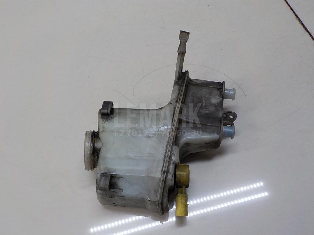 Бачок главного тормозного цилиндра