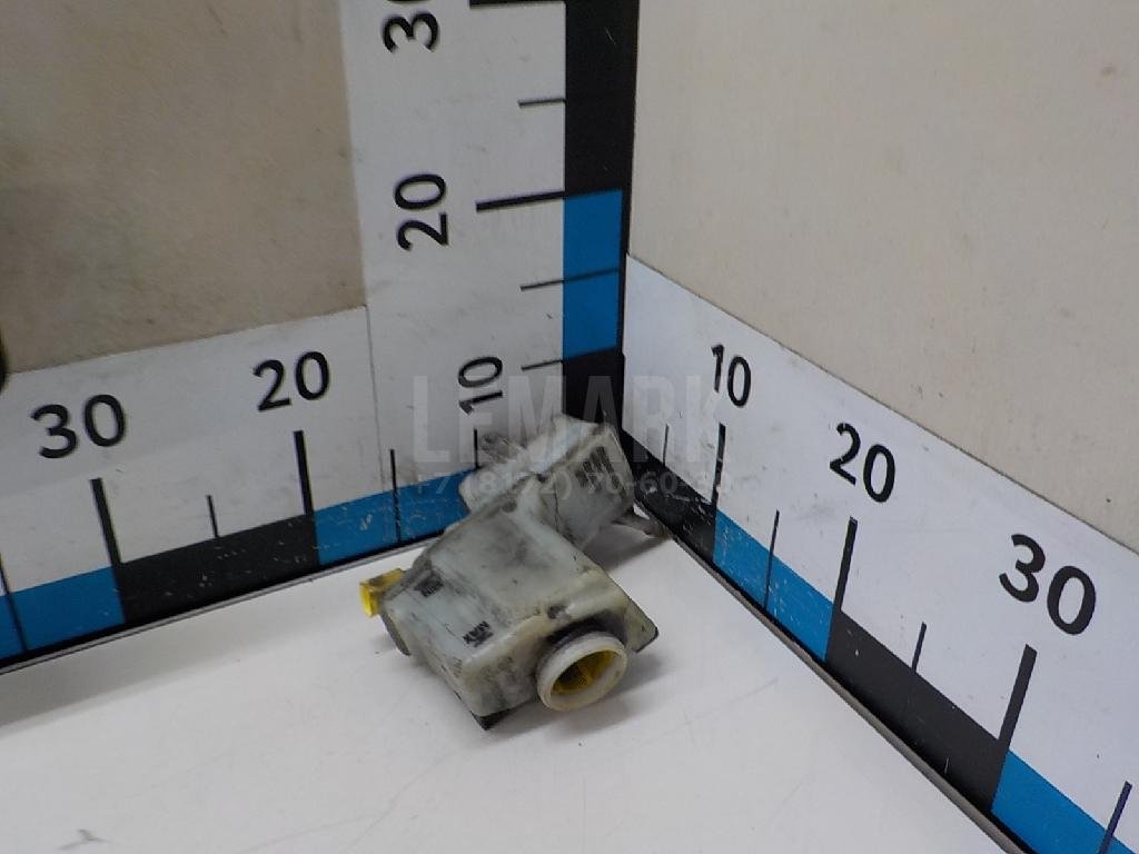 Бачок главного тормозного цилиндра