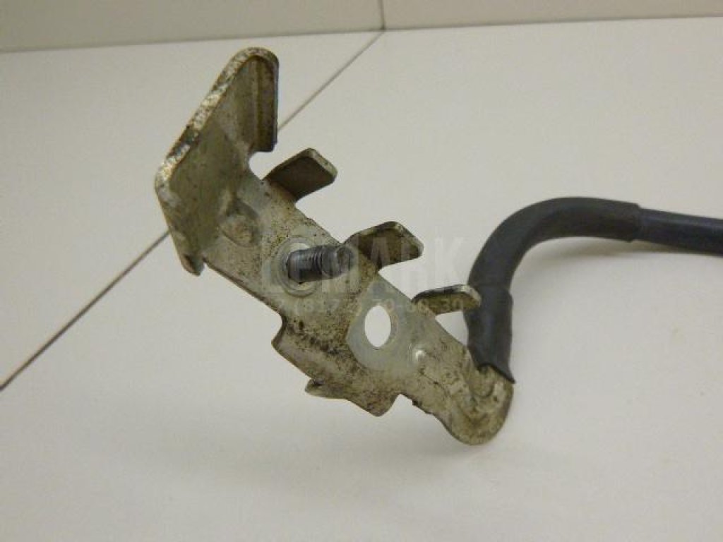 Клемма аккумулятора минус