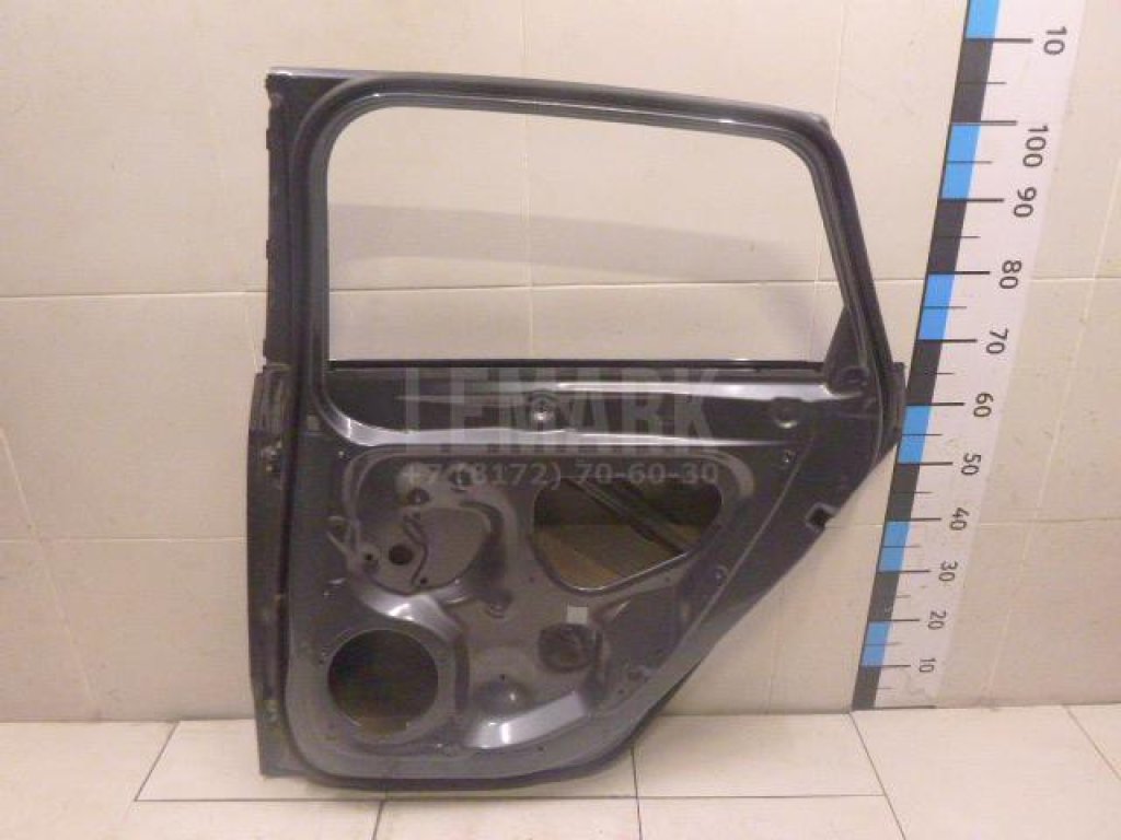 Дверь задняя правая