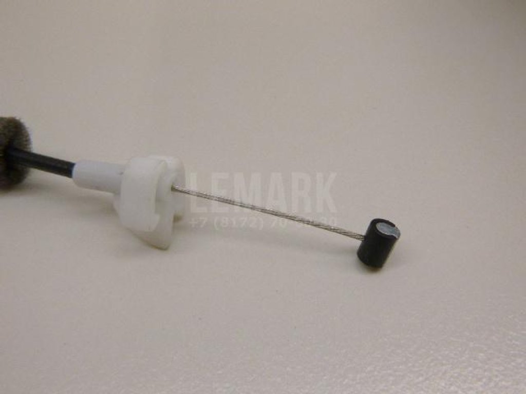 Трос открывания передней двери