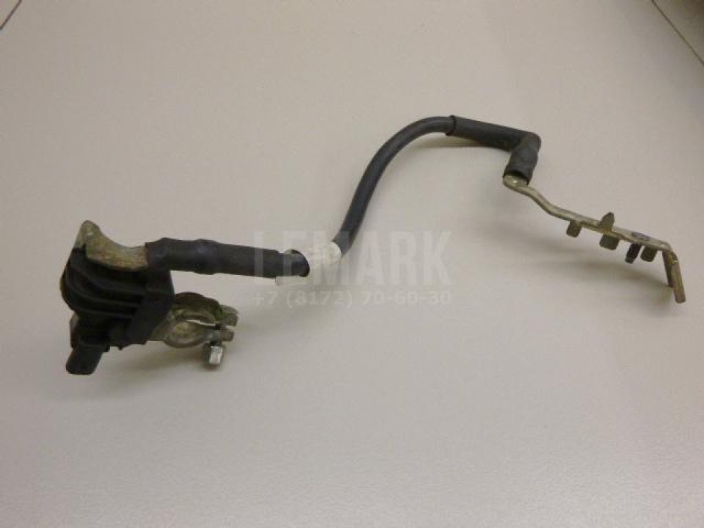 Клемма аккумулятора минус