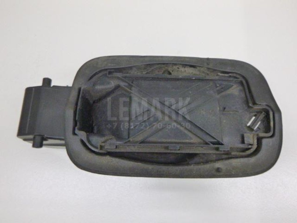 Ниша лючка бензобака