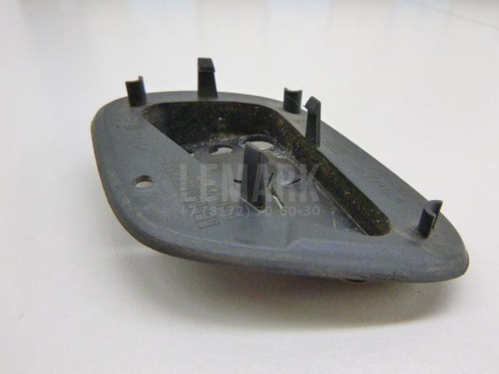 Уплотнитель (наружный) для  Audi A3 [8P1] 2003-2013