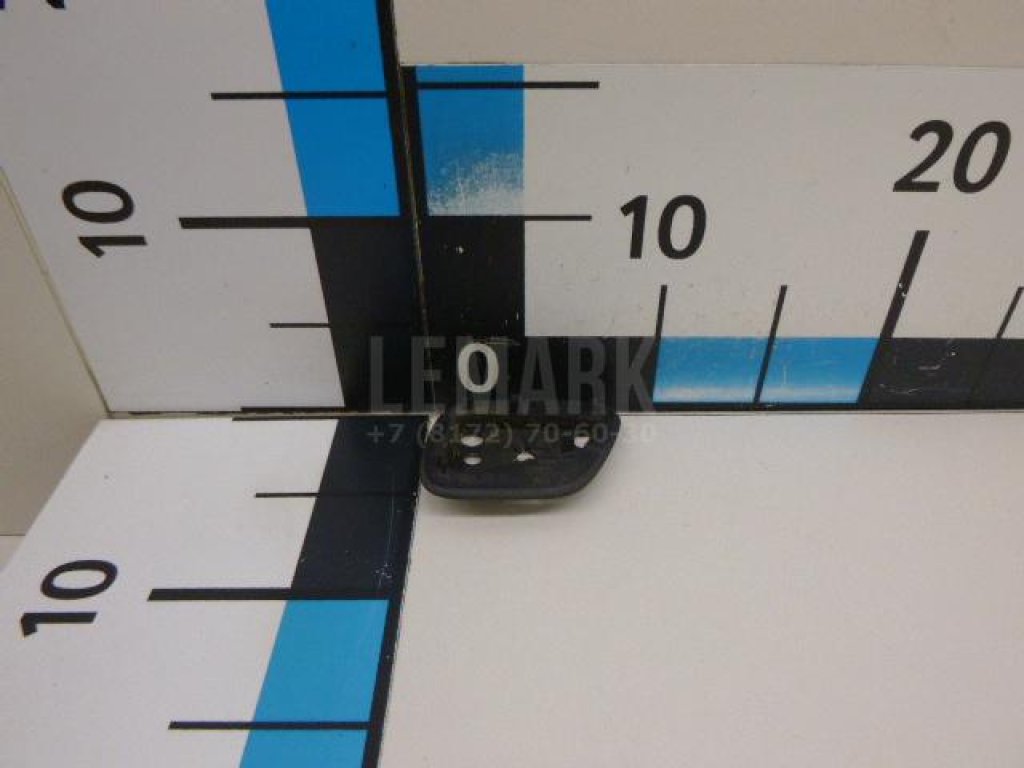 Уплотнитель (наружный) для  Audi A3 [8P1] 2003-2013