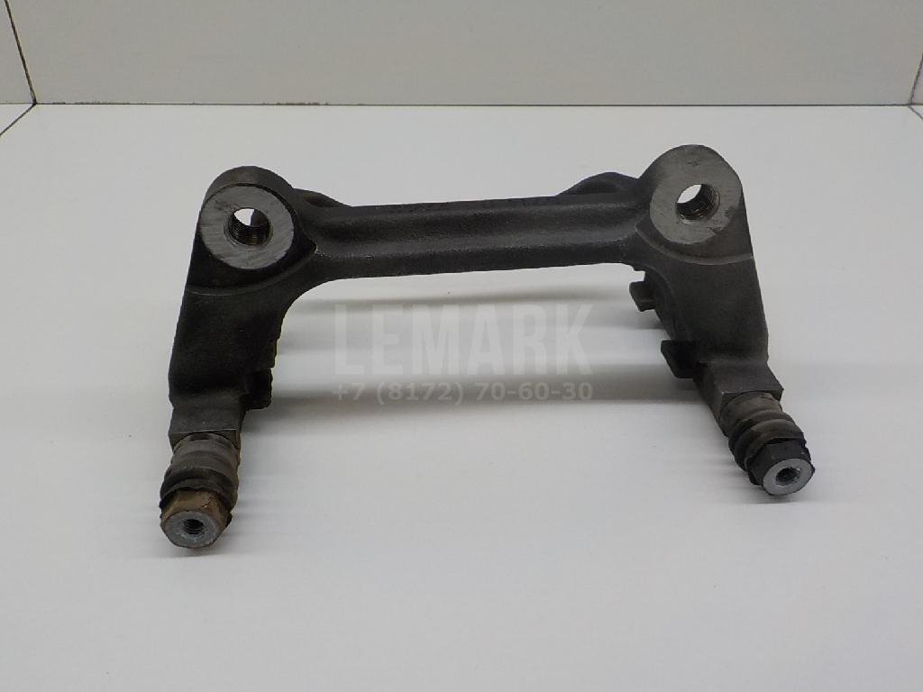 Скоба суппорта переднего левого