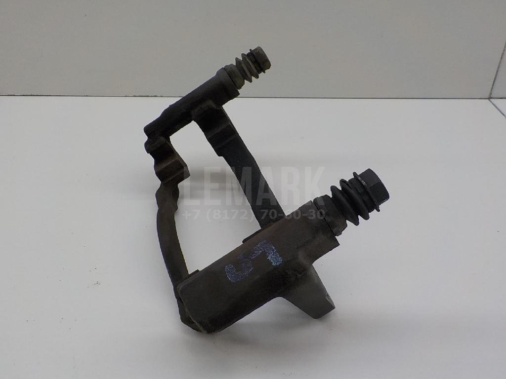 Скоба суппорта переднего левого