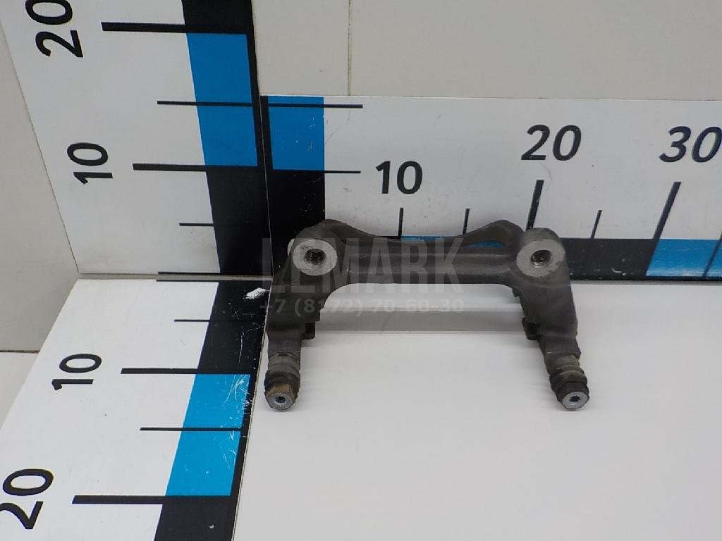 Скоба суппорта переднего левого