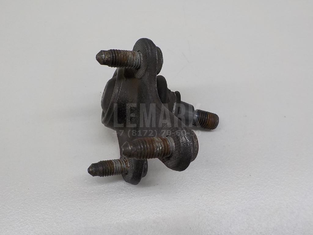 Опора шаровая правая передней подвески