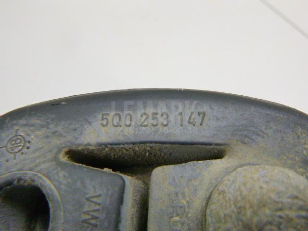 Кронштейн глушителя