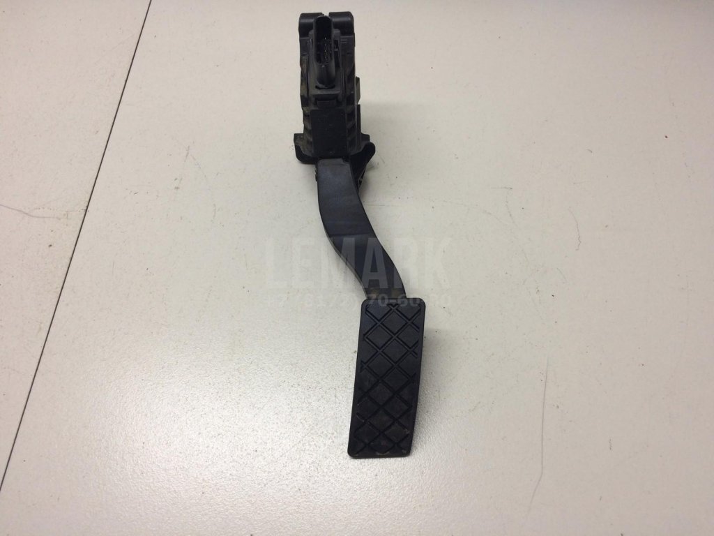 Педаль газа