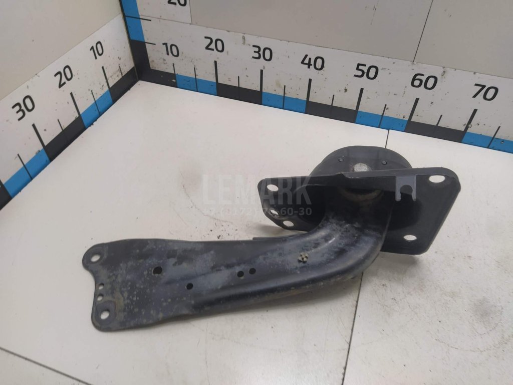 Рычаг задний продольный правый