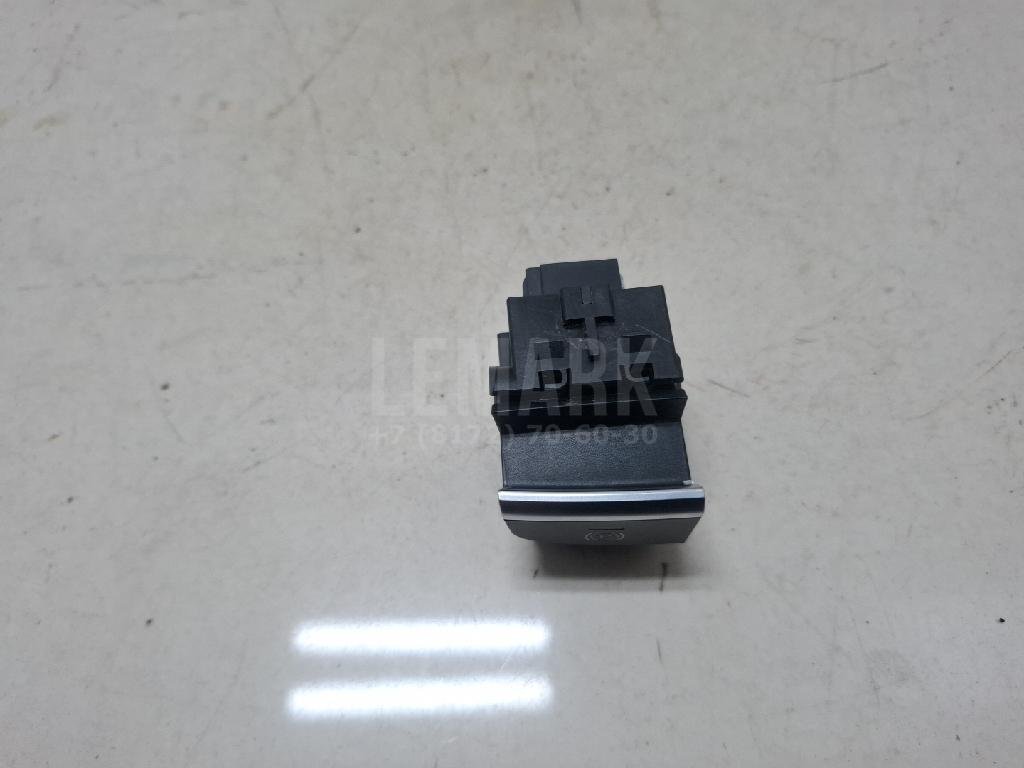 Кнопка фиксатора стояночного тормоза