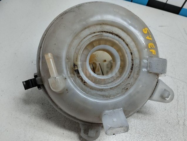 Бачок расширительный