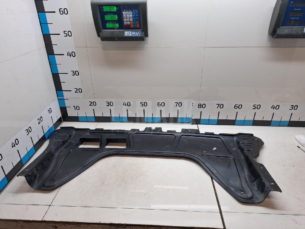 Пыльник двигателя центральный