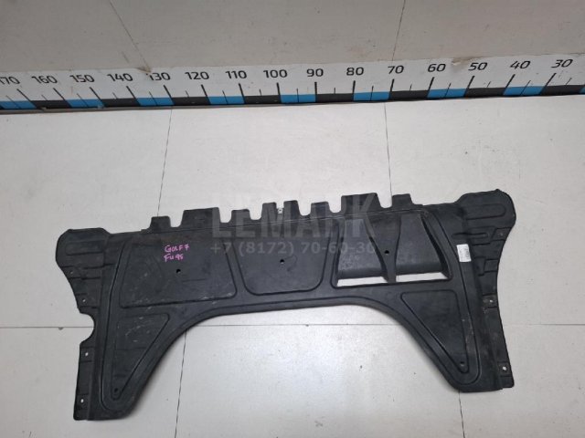 Пыльник двигателя центральный