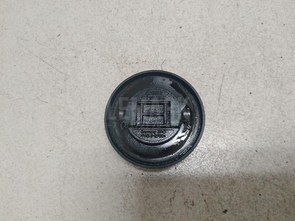 Крышка маслозаливной горловины