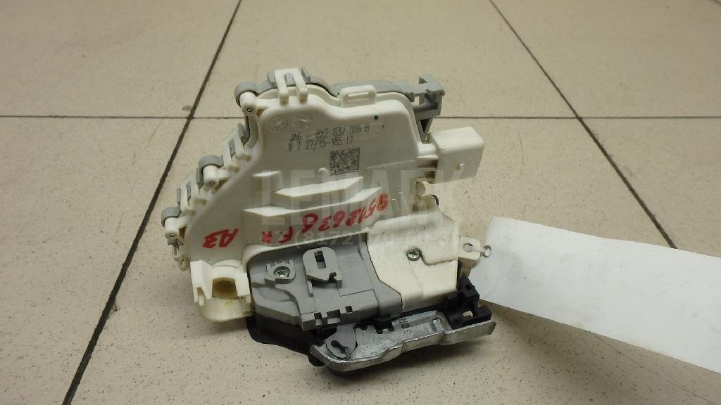 Замок двери передней правой