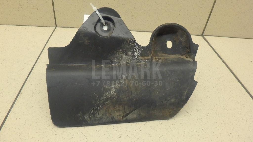 Брызговик задний правый