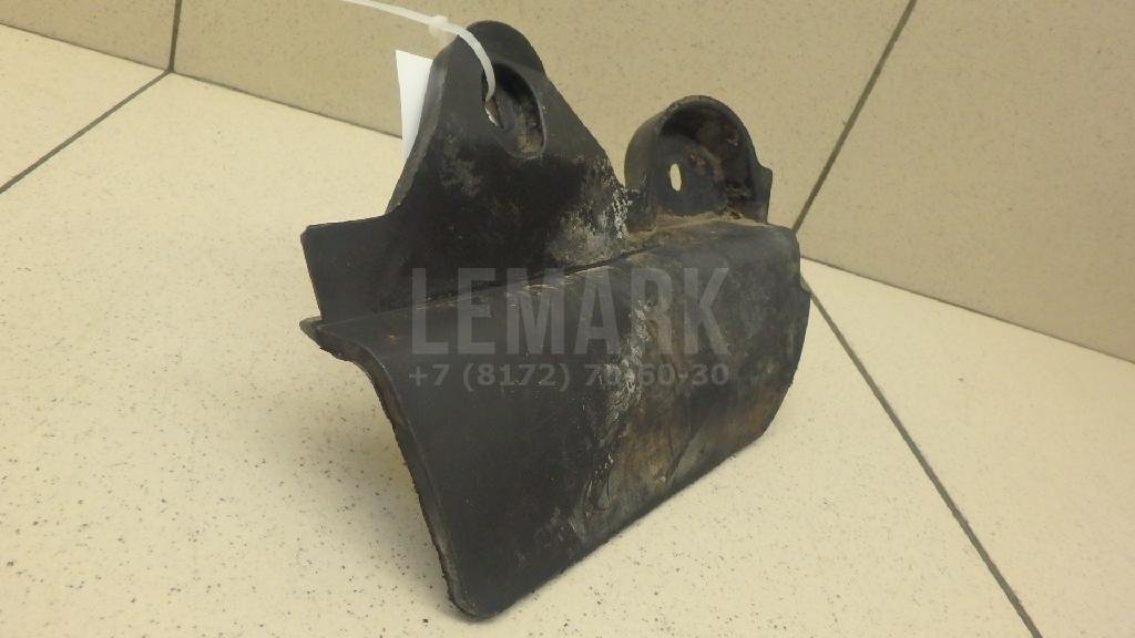 Брызговик задний правый