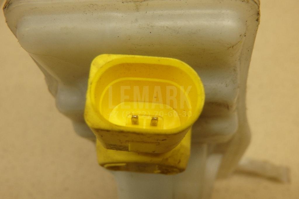 Бачок главного тормозного цилиндра