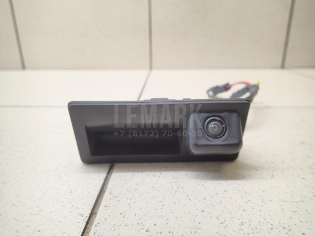 Кнопка открывания багажника