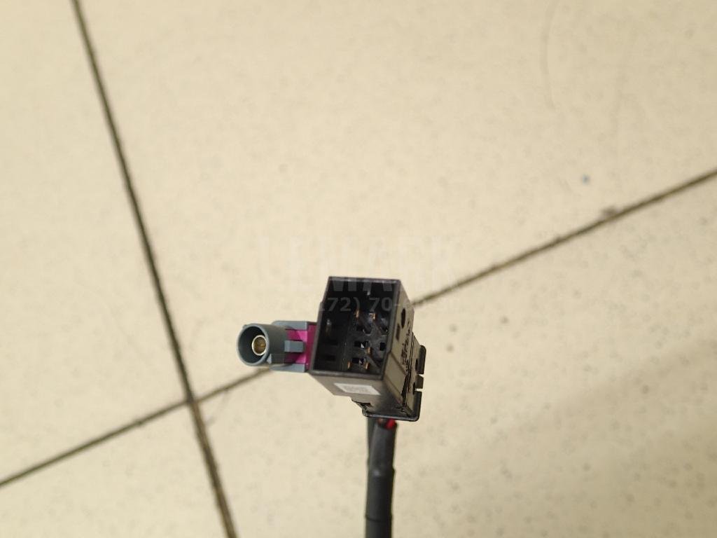 Кнопка открывания багажника