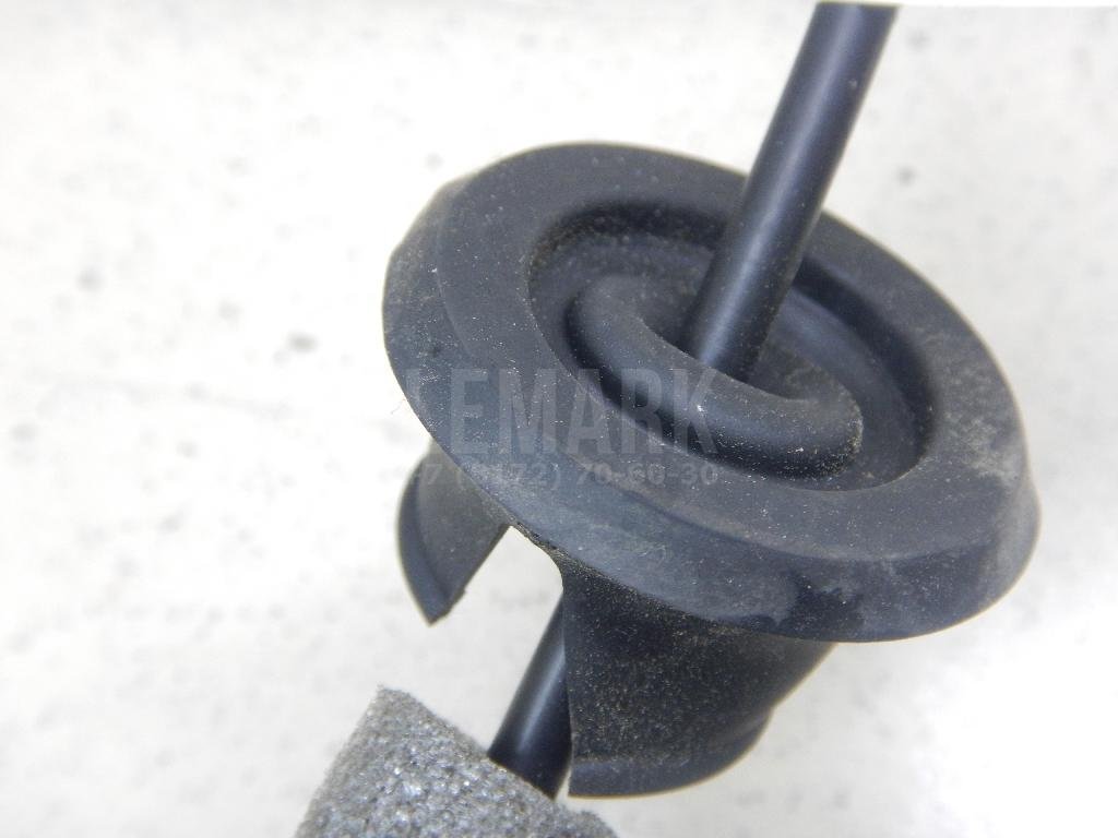 Трос открывания передней двери