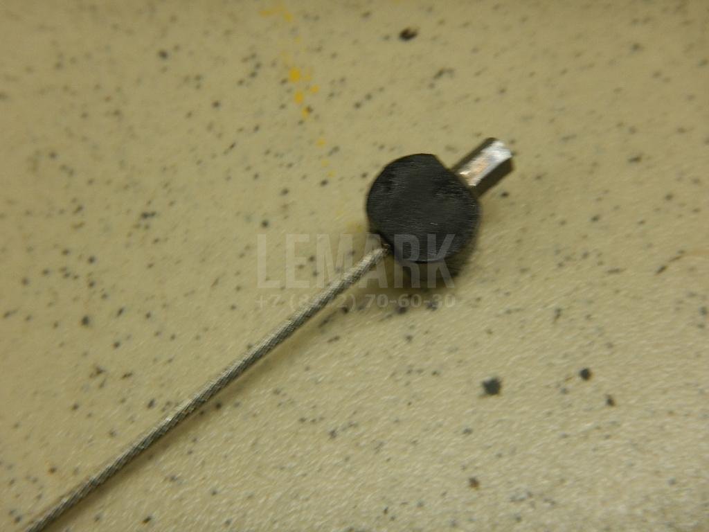 Трос открывания передней двери