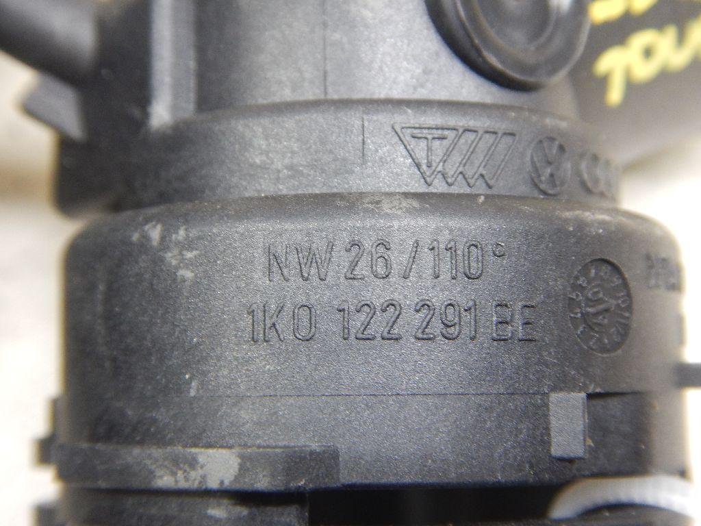 Фланец двигателя системы охлаждения