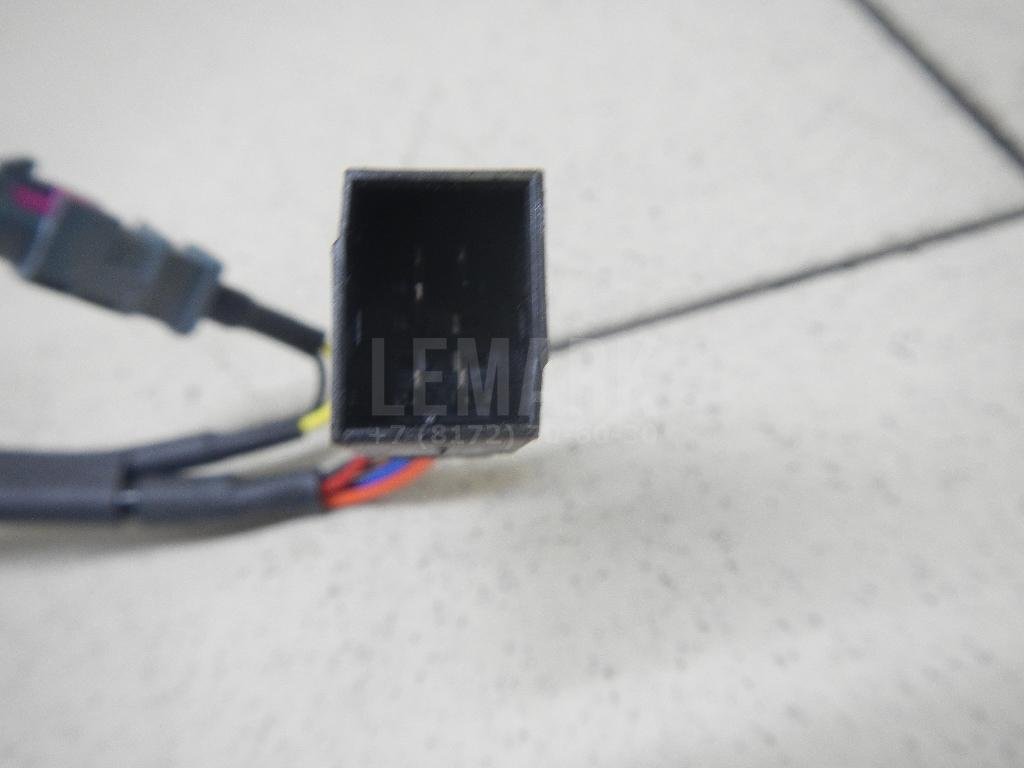 Кнопка открывания багажника