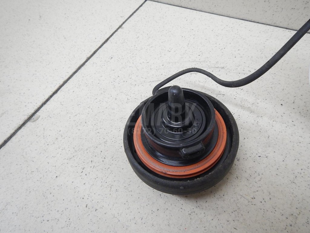 Крышка топливного бака