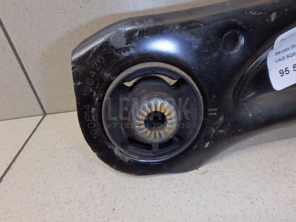 Рычаг передний левый