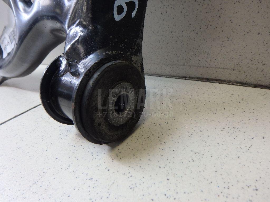 Рычаг передний левый