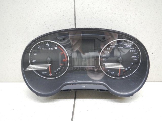 Панель приборов