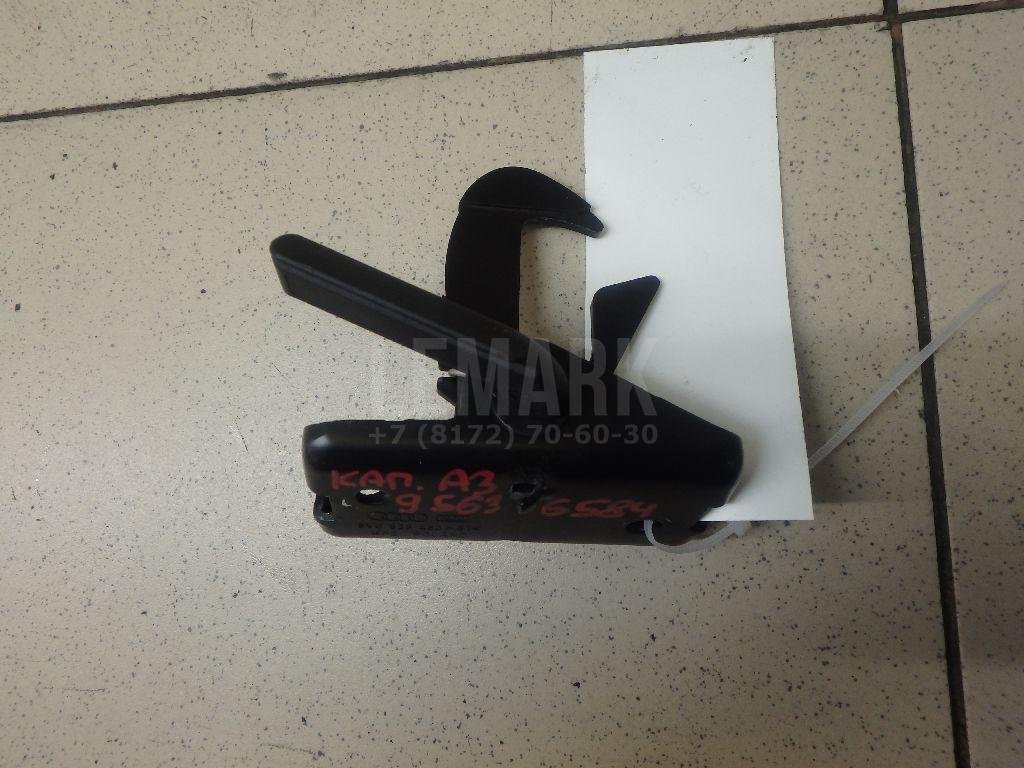 Крючок капота