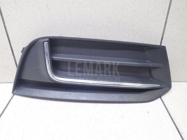 Решетка в бампер правая