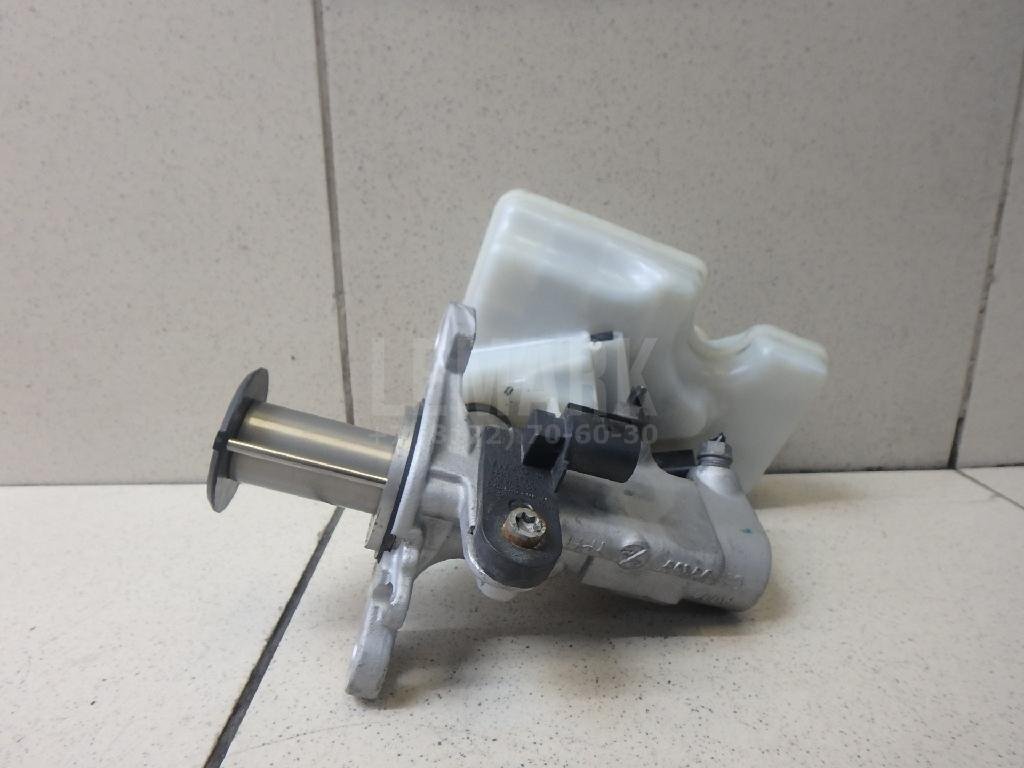 Цилиндр тормозной главный