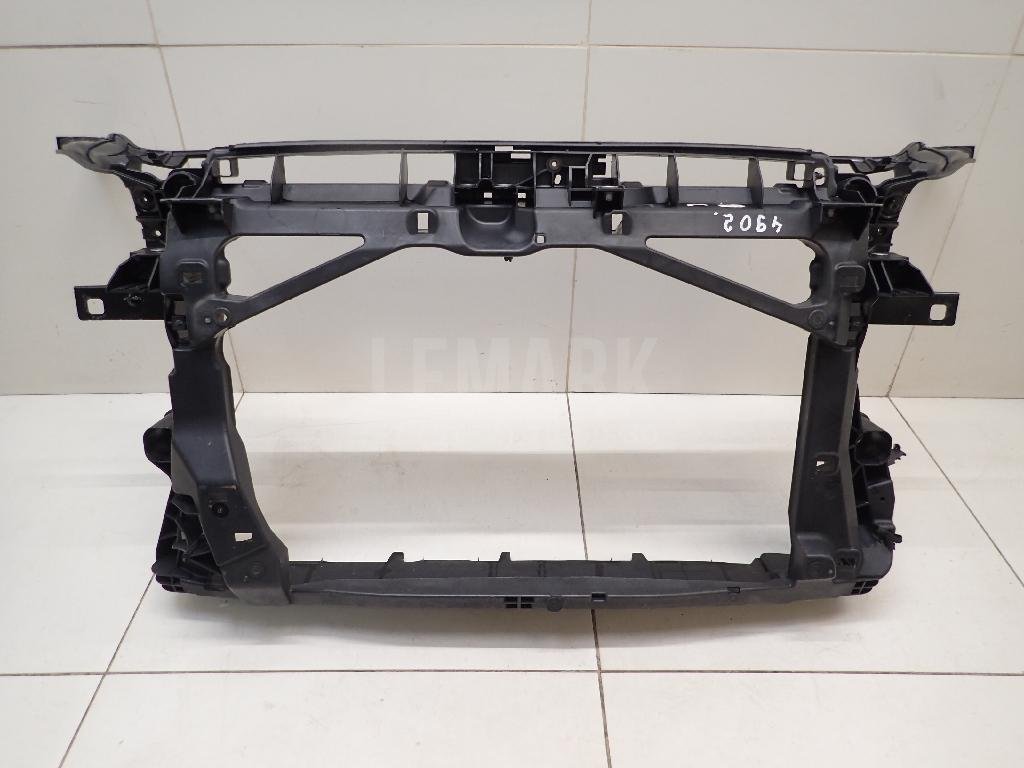 Панель передняя