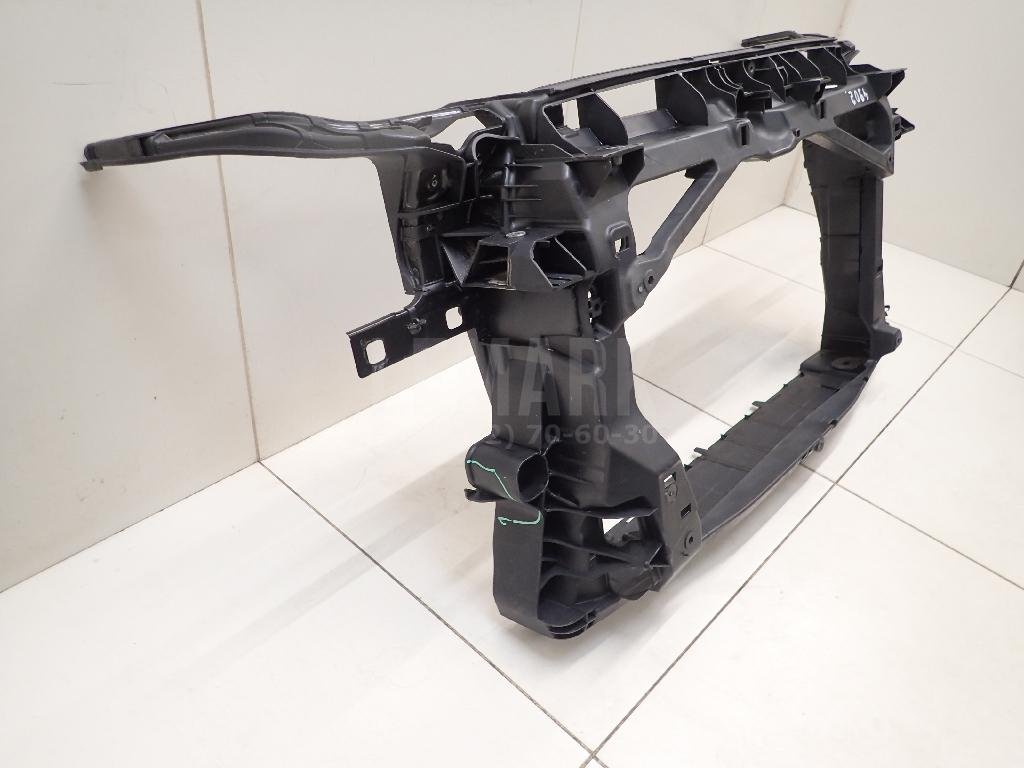 Панель передняя