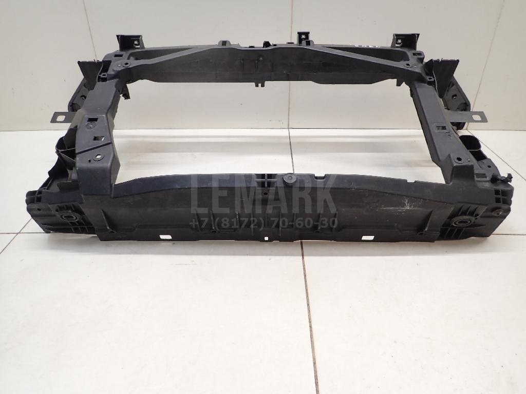 Панель передняя