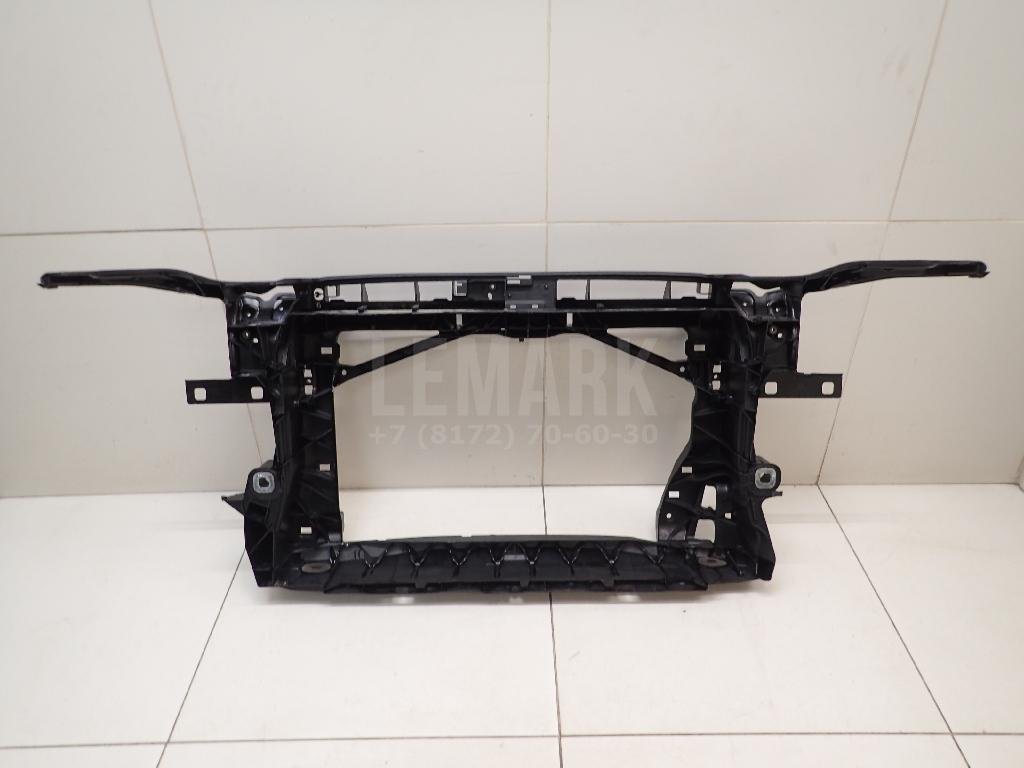 Панель передняя