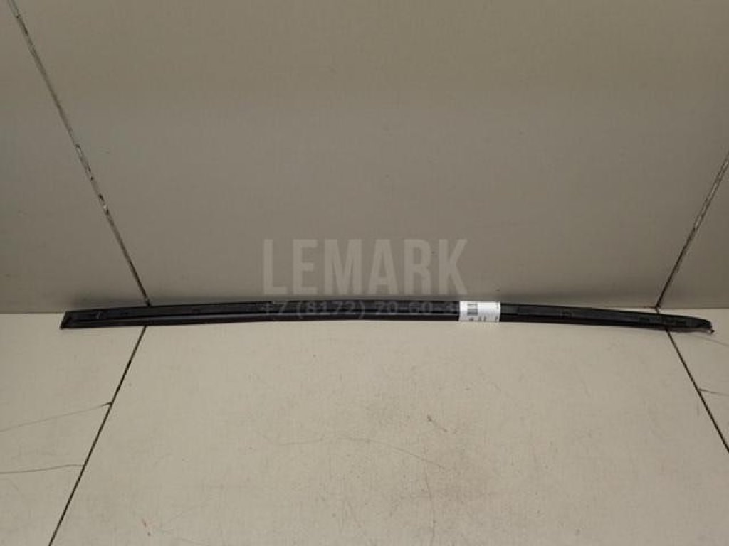 Молдинг лобового стекла