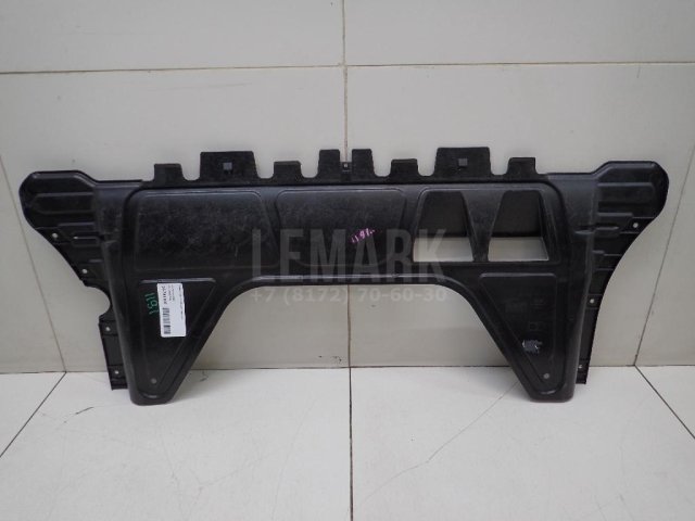 Пыльник двигателя центральный