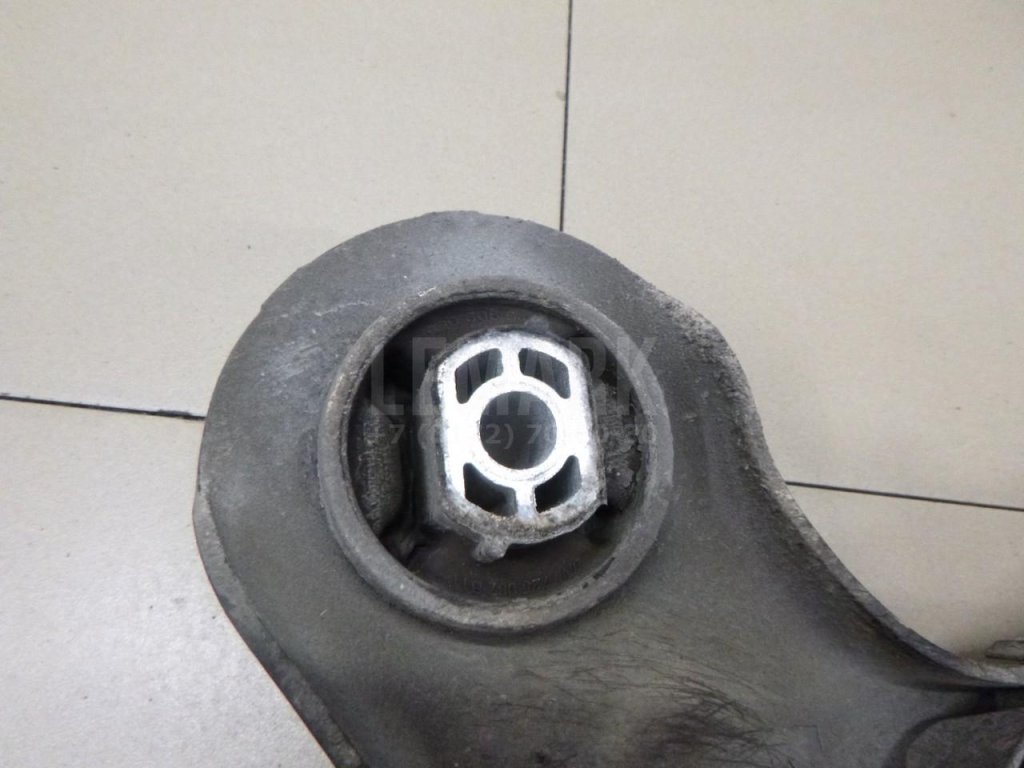 Рычаг задний продольный правый