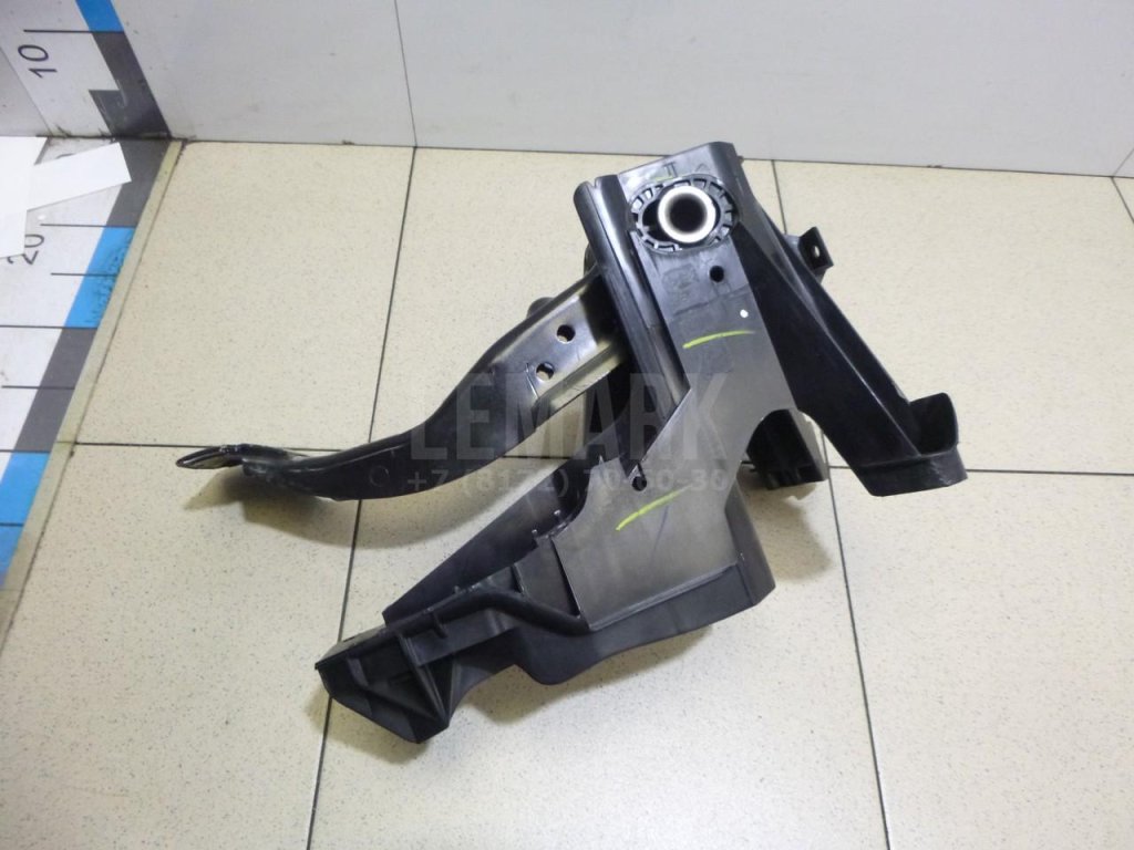 Педаль тормоза