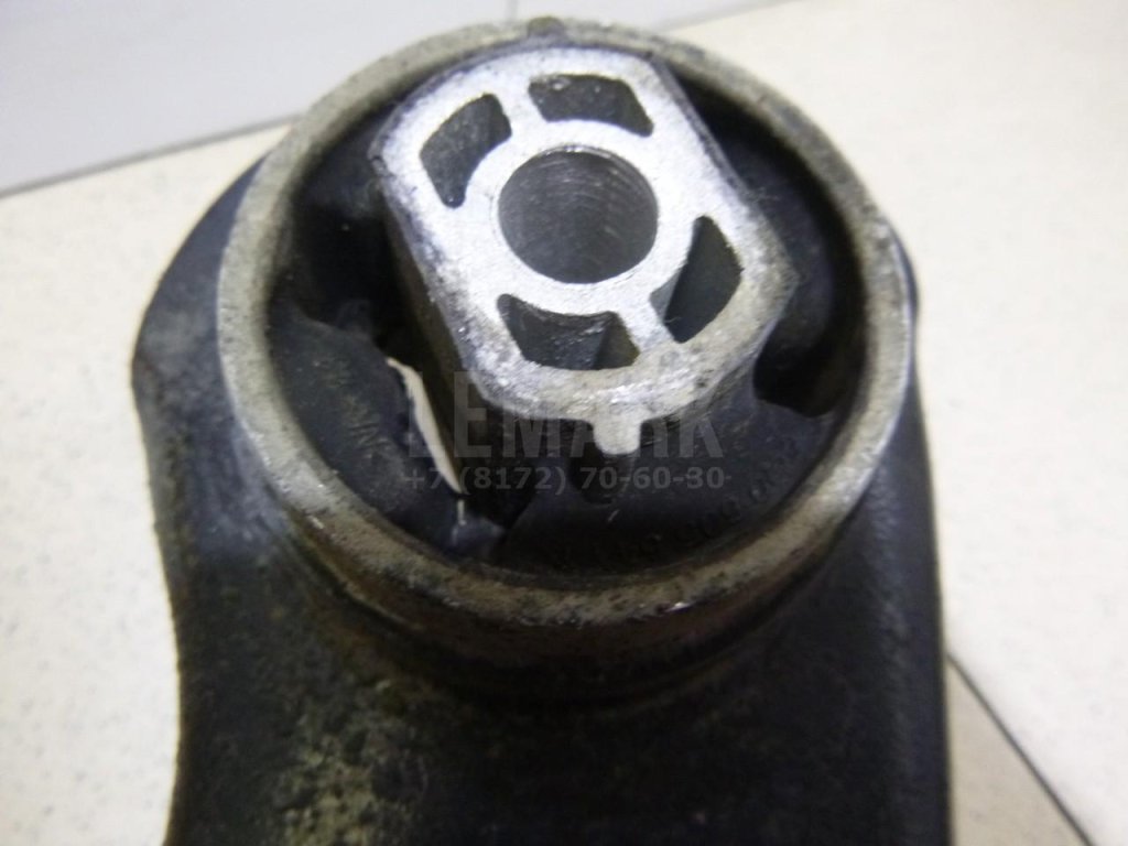 Рычаг задний продольный правый