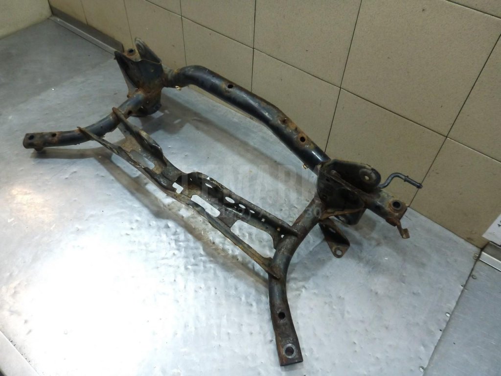 Балка задняя